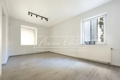 Bliźniak biurowy na Saskiej Kępie, ul. Rzymska, 330 m², garaż - miniatura 7