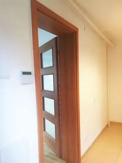 Lokal biurowy 30 m² na Przymorzu Małym, parter, VAT - miniatura 3
