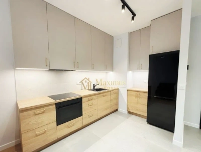 2-pokojowy apartament przy Chmielnej z tarasem, parkingiem i widokiem na PKiN - miniatura 6