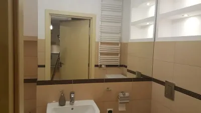 Dwupokojowe mieszkanie 53 m² przy Alei Wilanowskiej, garaż, komórka, umeblowane - miniatura 8