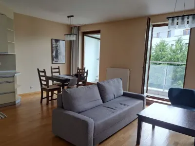 Dwupokojowe mieszkanie 53 m² przy Alei Wilanowskiej, garaż, komórka, umeblowane - miniatura 1