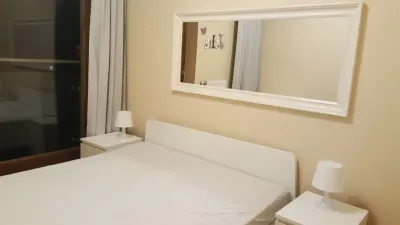 Dwupokojowe mieszkanie 53 m² przy Alei Wilanowskiej, garaż, komórka, umeblowane - miniatura 3