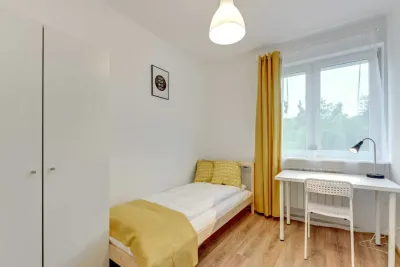 Pokój do wynajęcia w Gdańsku Zaspie, blisko SKM, Wi-Fi - miniatura 3