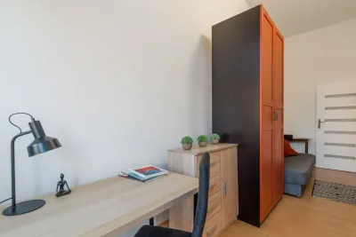 Pokój jednoosobowy 10 m² przy ul. Gdyńskich Kosynierów w Gdańsku - miniatura 3