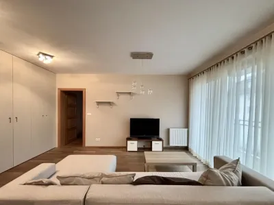 2-pokojowe mieszkanie 52 m² Ogrody Hallera, Wrocław - miniatura 4