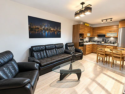 2-pokojowy apartament na Białołęce, ul. Leona Berensona, balkon i winda - miniatura 1