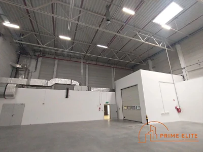 Magazyn 2178 m² z biurami, dokami i parkingiem – Marki, ul. Okólna - miniatura 2