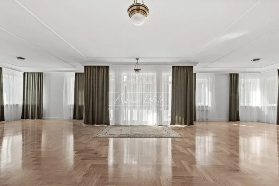 Willa 1100 m² do wynajęcia przy Królewicza Jakuba w Wilanowie - zdjęcie 1