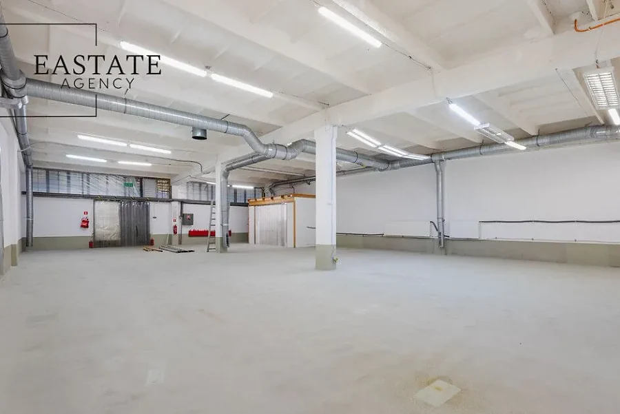 Magazyn 225 m² z rampą i placem manewrowym – Sopot Świemirowo - zdjęcie 1