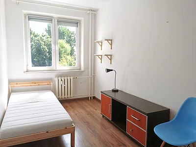 Przestronne, 64 m² mieszkanie zlokalizowane przy ul. Wileńskiej, idealne jako inwestycja lub własne mieszkanie. - miniatura 1