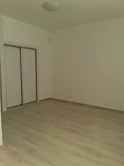 Nieruchomość na wynajem - miniatura 9
