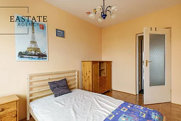 Trzypokojowe mieszkanie 74 m² na Bemowie-Lotnisku, ul. Rodła - miniatura 2