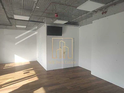 Wykończony lokal biurowy 67 m² Grochów z witryną i parkingiem - miniatura 6