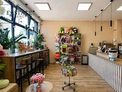 Lokal użytkowy 72 m² z witrynami i ogródkiem na Kabatach - miniatura 2
