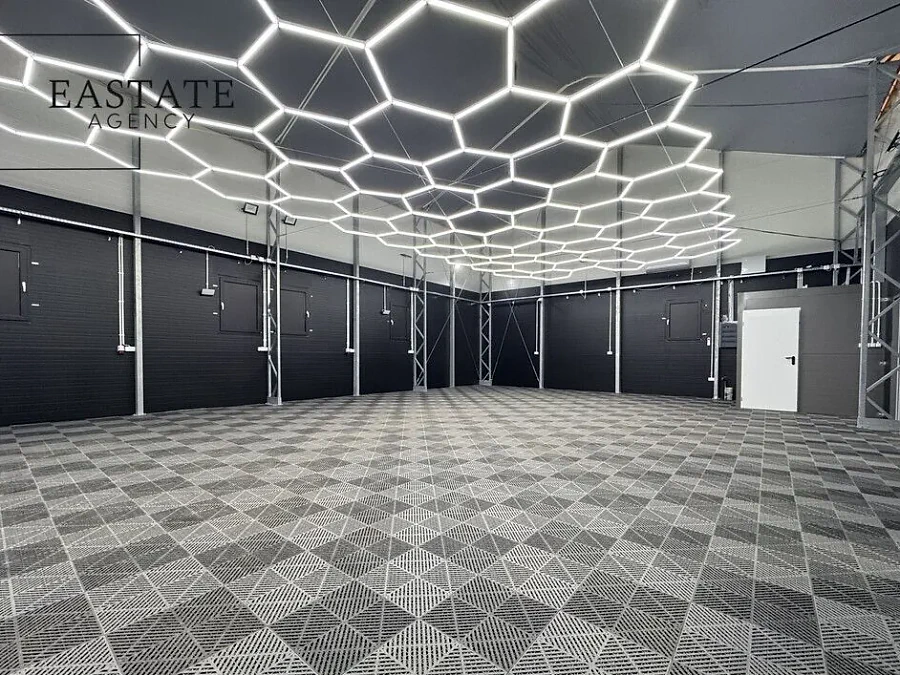 Hala z biurem i placem 800 m² – Warszawa Stary Żoliborz - zdjęcie 1