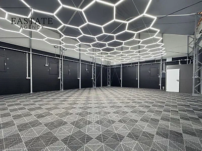 Hala z biurem i placem 800 m² – Warszawa Stary Żoliborz - miniatura 1