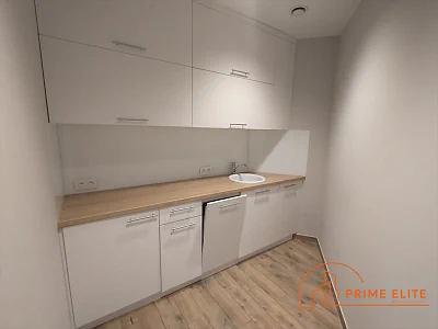 Biuro 196 m² z recepcją i open space – Warszawa Mokotów, Racławicka - miniatura 1