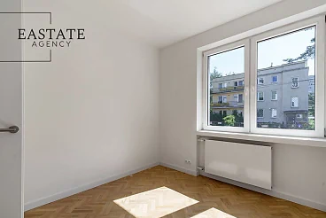 6-pokojowy apartament na Służewie, ul. Irysowa, ogród i parking - miniatura 8