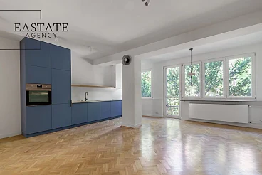 6-pokojowy apartament na Służewie, ul. Irysowa, ogród i parking - miniatura 1