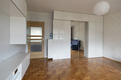 Dwupokojowe mieszkanie 46 m² z balkonem i piwnicą – Gdynia, Sokola - miniatura 4