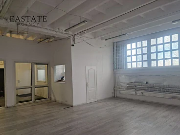 Magazyn 568 m² z rampą i windą towarową – Gdańsk, Orunia-Św. Wojciech-Lipce - miniatura 4