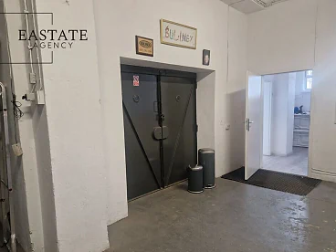 Magazyn 568 m² z rampą i windą towarową – Gdańsk, Orunia-Św. Wojciech-Lipce - miniatura 6
