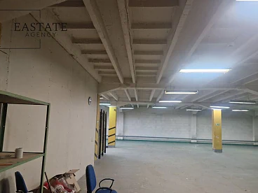 Magazyn 568 m² z rampą i windą towarową – Gdańsk, Orunia-Św. Wojciech-Lipce - miniatura 7