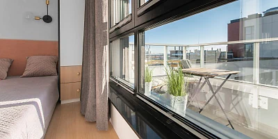 Studio 25 m2 w Doki Living, Gdańsk – balkon i miejsce postojowe - miniatura 2