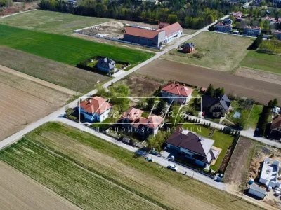 Bliźniak 300 m² pod firmę lub hostel – Wilanów, ul. Dobrodzieja - miniatura 4