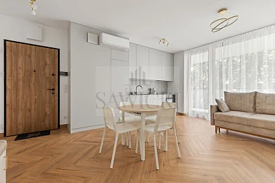 Mieszkanie 45 m² na wynajem – Wola, Chmielna, balkon i garaż - miniatura 4