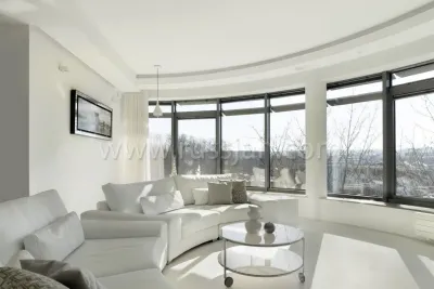 Czteropokojowy apartament 134 m² przy Redłowskiej w Gdyni - miniatura 3