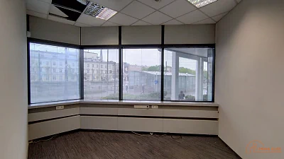 Lokal użytkowy 107 m2 z dużą ekspozycją przy Placu Bankowym, Warszawa - miniatura 10