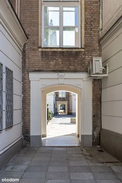 Dwupokojowy apartament 42 m² przy Nowym Świecie, Warszawa - miniatura 10