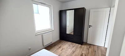 3-pokojowy apartament przy ul. Jachtowej w Rumii z balkonem i parkingiem - miniatura 4