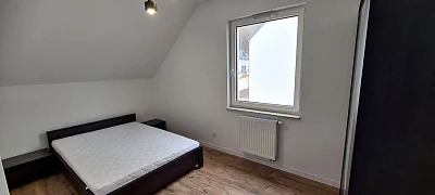 3-pokojowy apartament przy ul. Jachtowej w Rumii z balkonem i parkingiem - miniatura 3