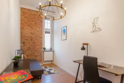 Pokój 10 m² do wynajęcia przy ul. Gdyńskich Kosynierów w Gdańsku - miniatura 1