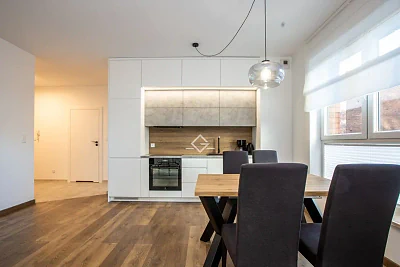 Trzypokojowy apartament na wynajem od 01.10.2026 | Gdańsk Wałowa - miniatura 3