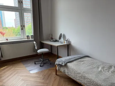 3-pokojowe mieszkanie z balkonem przy ul. Wałowej w Gdańsku - miniatura 6