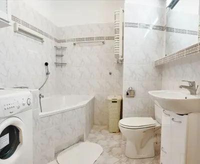Dwupokojowe mieszkanie 53 m² na Saskiej Kępie, ul. Saska 1 - miniatura 7