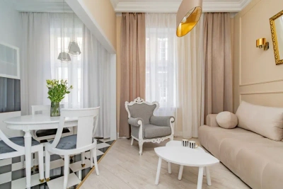Dwupokojowe mieszkanie 45 m² na Śródmieściu Gdańska, ul. Długa - miniatura 2