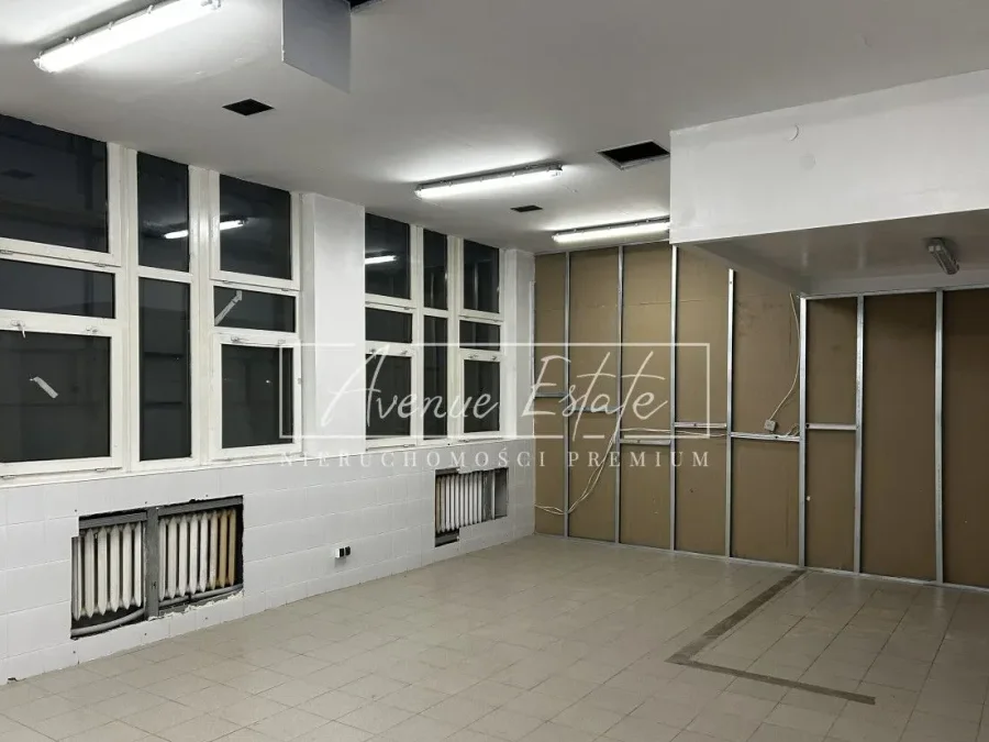 Lokal handlowy 88 m² na Służewcu, ul. Cybernetyki - zdjęcie 1