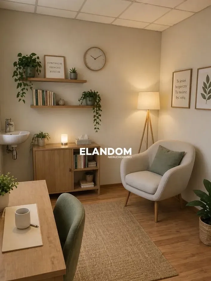 Lokal biurowy 12 m² w centrum Marki, 1. piętro - zdjęcie 1