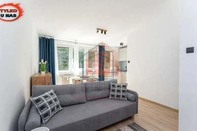 Studio 29 m² po remoncie na wynajem – Gdynia, ul. Pomorska - miniatura 2