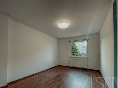 Lokal użytkowy 20 m² w centrum Wyszkowa – możliwość adaptacji - miniatura 1