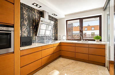 Dwupoziomowy penthouse 148 m² z dużym tarasem i garażem - Bemowo, ul. Obrońców Tobruku - miniatura 5