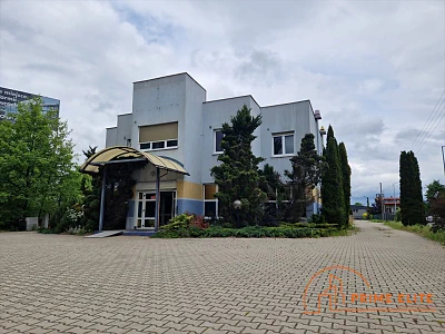 Budynek komercyjny 715 m² do wynajęcia w Kiełpinie przy S7 - miniatura 2