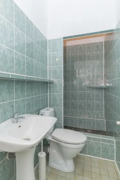 4-osobowy pokój nr 2 do wynajęcia, Rotmanka, ul. Piłsudskiego - miniatura 2