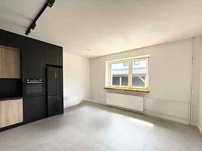 Dom jednorodzinny 165 m² po remoncie z ogródkiem i dwustanowiskowym garażem – Tarnowskie Góry - miniatura 9