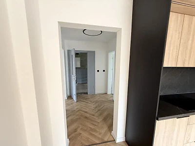 Dom jednorodzinny 165 m² po remoncie z ogródkiem i dwustanowiskowym garażem – Tarnowskie Góry - miniatura 4