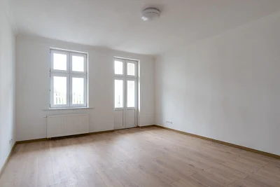 2-pokojowe mieszkanie 47 m² – Plac Kaszubski, Gdynia - miniatura 1